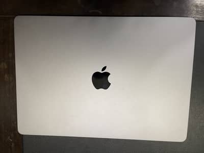 MACBOOK AIR M2