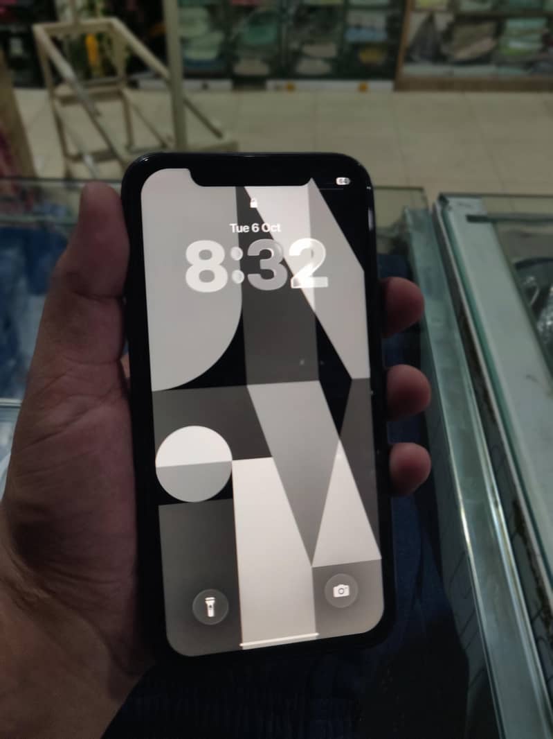 Apple iPhone 11 6