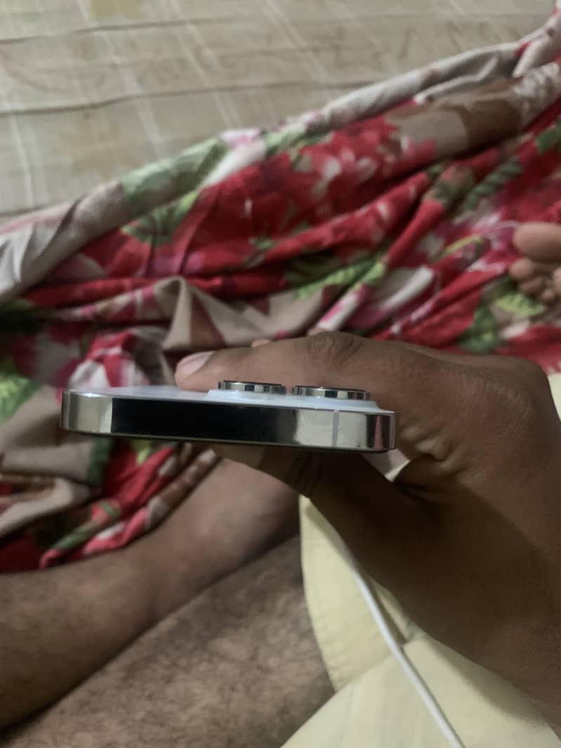 Apple iPhone 14 Pro 5