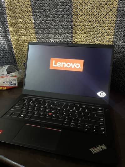 Leonovo thinkpad Ryzen5 10/10 condition 8gb ram 256gb ssd 1000 mb gra