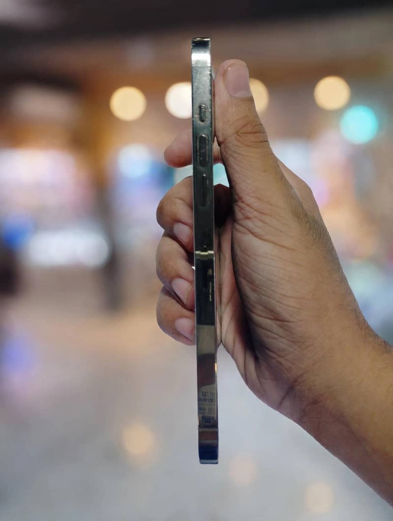 Apple iPhone 12 Pro Max 1