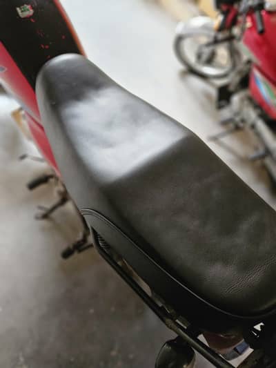 Suzuki Gs 150 Custom build seat