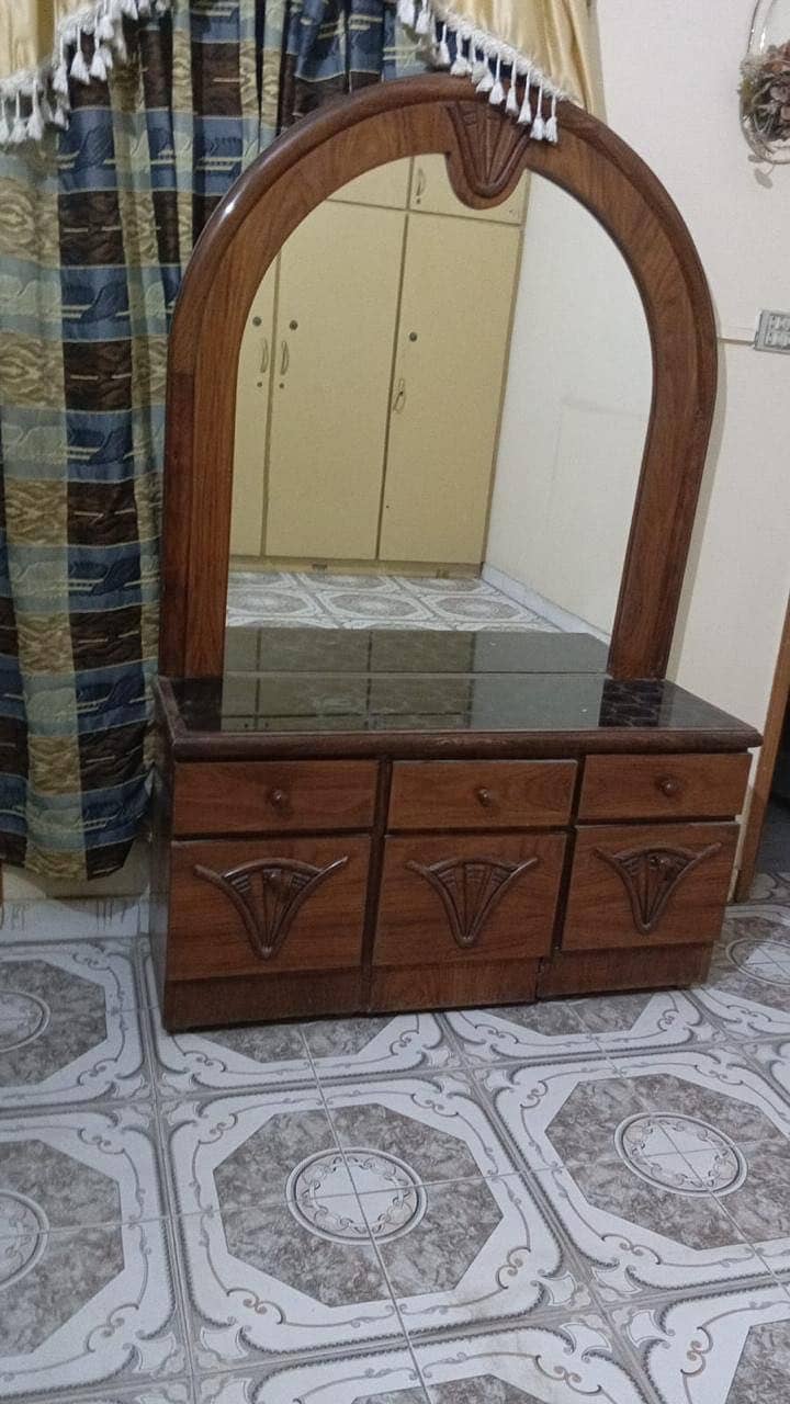 2 Single bed Set with Dressing table 3