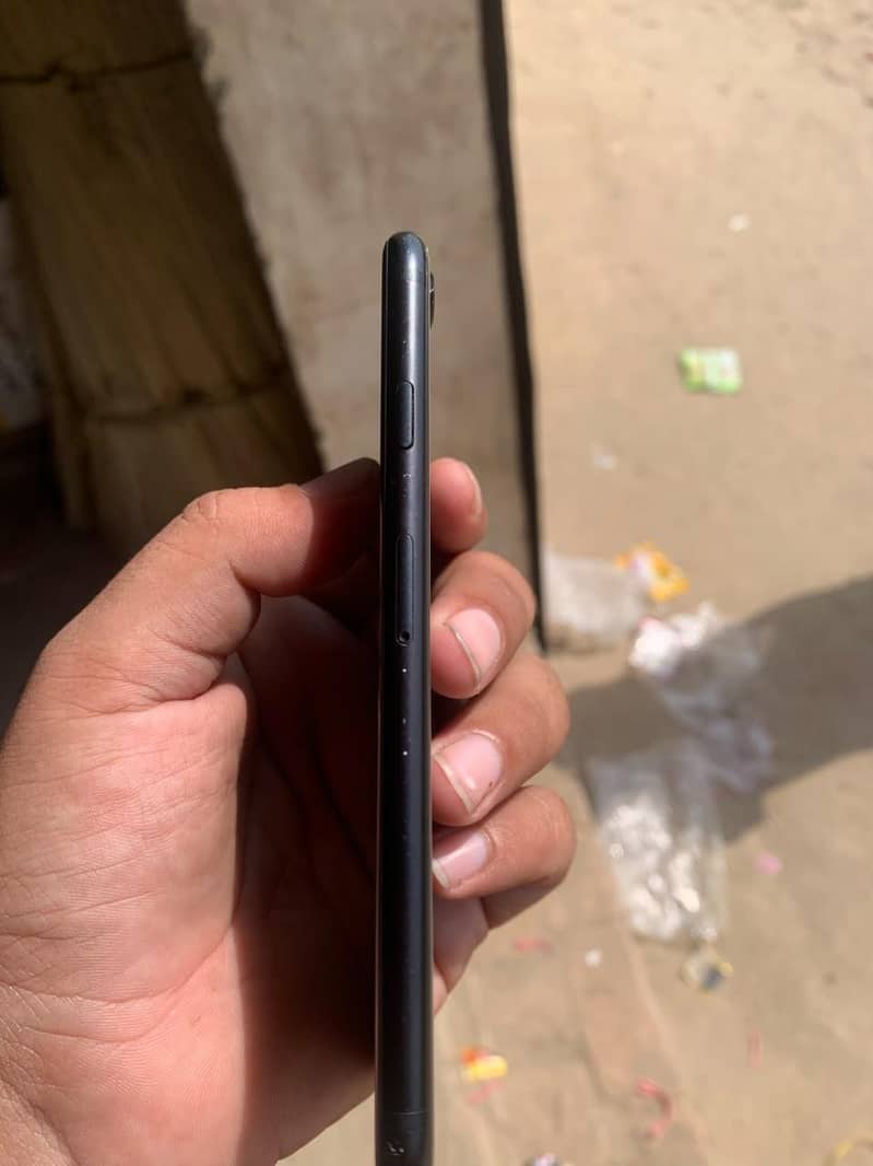 Apple iPhone SE 3