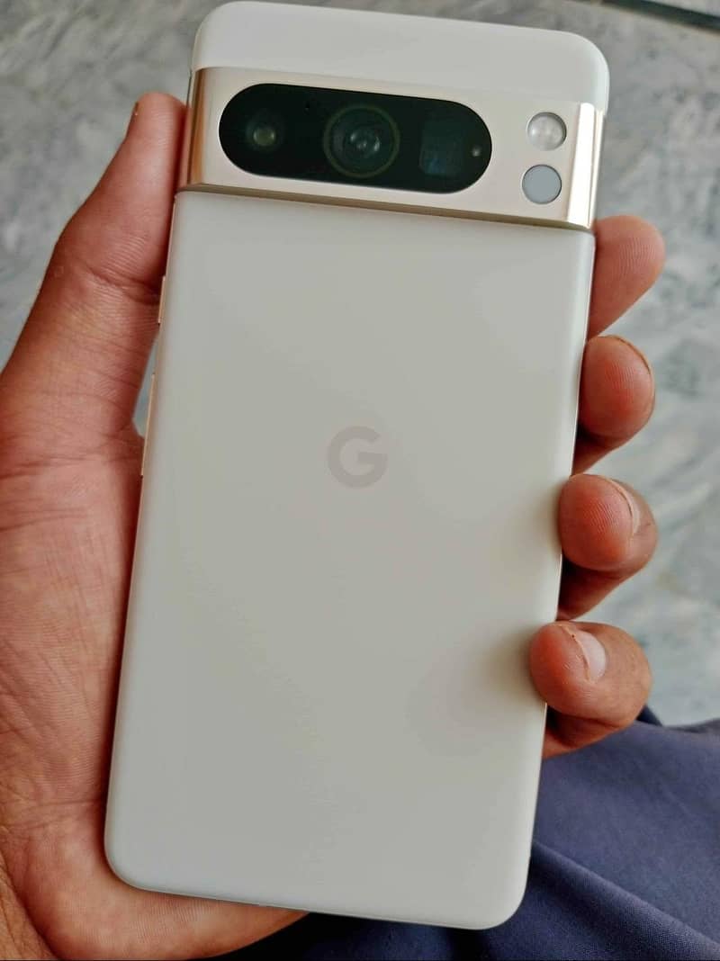Google Pixel 8 Pro 0