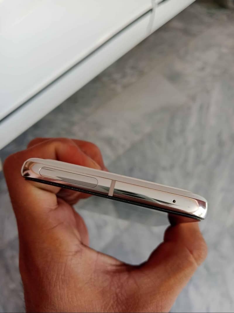 Google Pixel 8 Pro 1