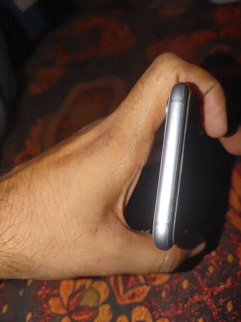 Apple iPhone 11 PTA approved 10 by 10 exchange possible 5