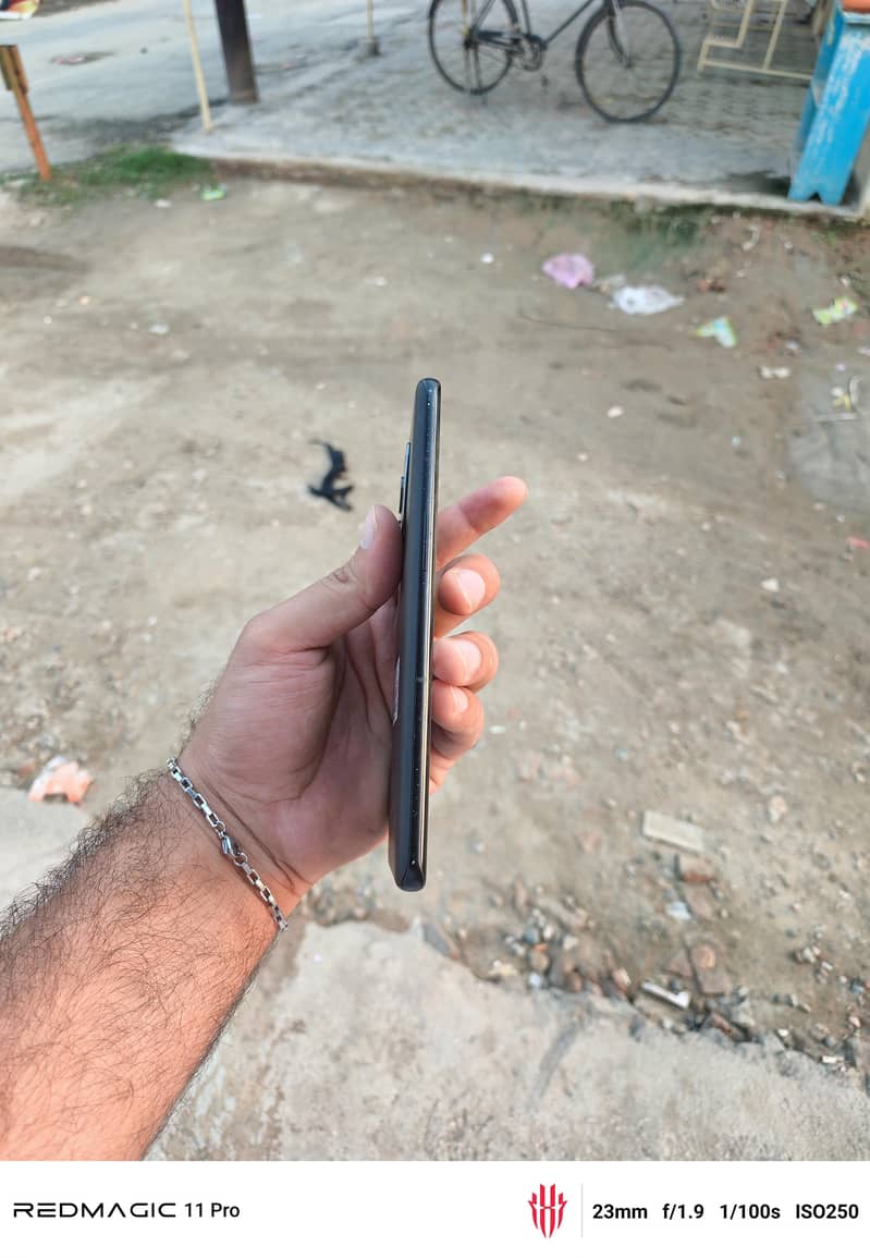 One Plus 10 Pro 3