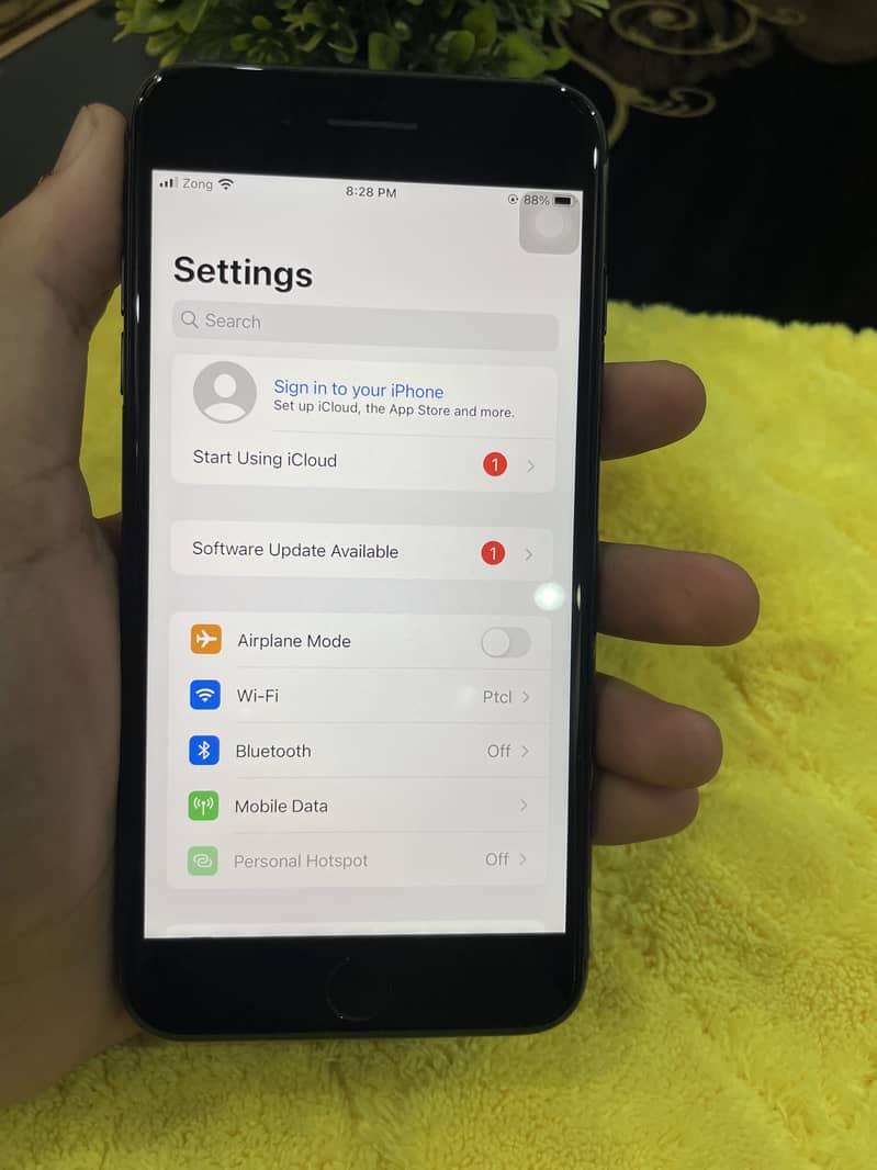 Apple iPhone 8 Plus 4
