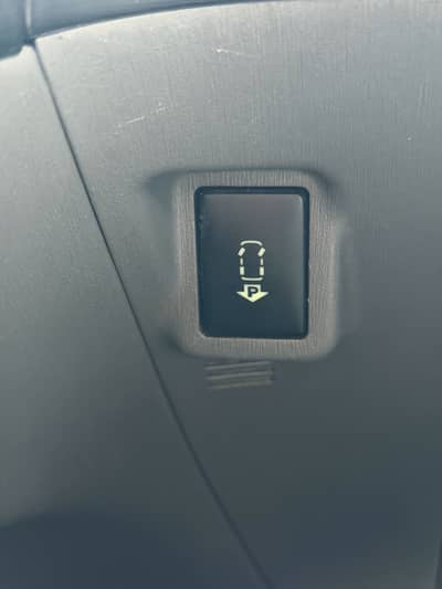 Toyota Prius uk model full option 2010