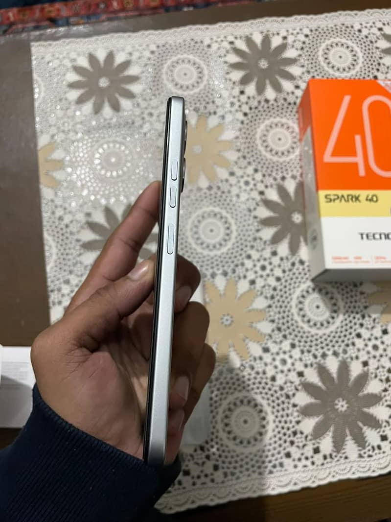 Tecno spark 40 1