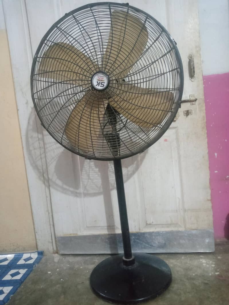 Used Fan 0