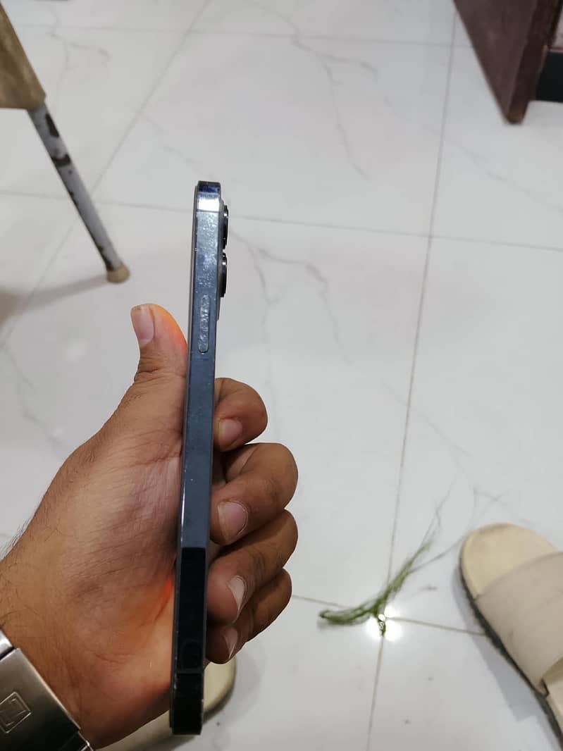 Apple iPhone 12 Pro Max 2