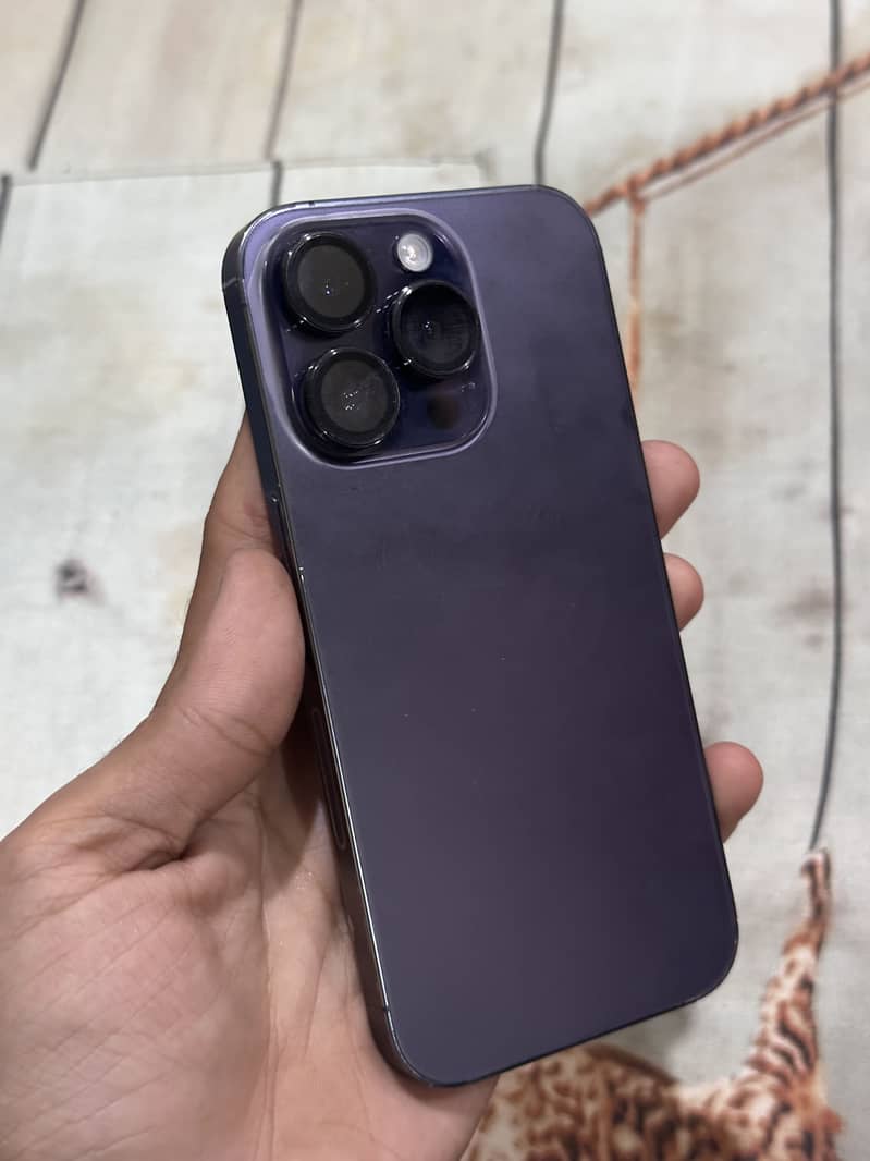 Apple iPhone 14 Pro 1