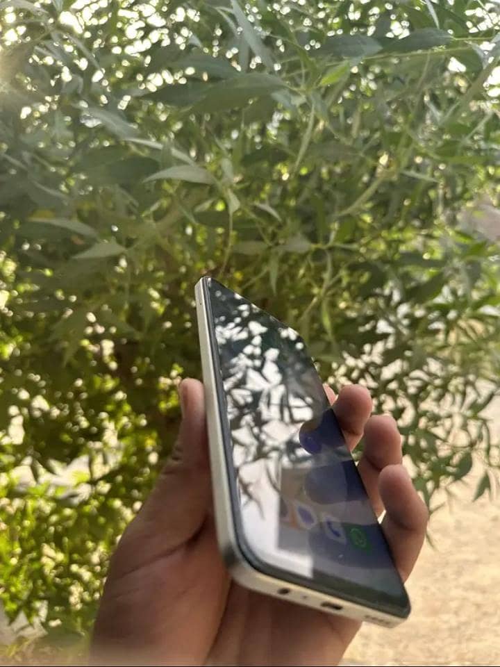 Realme C71 4