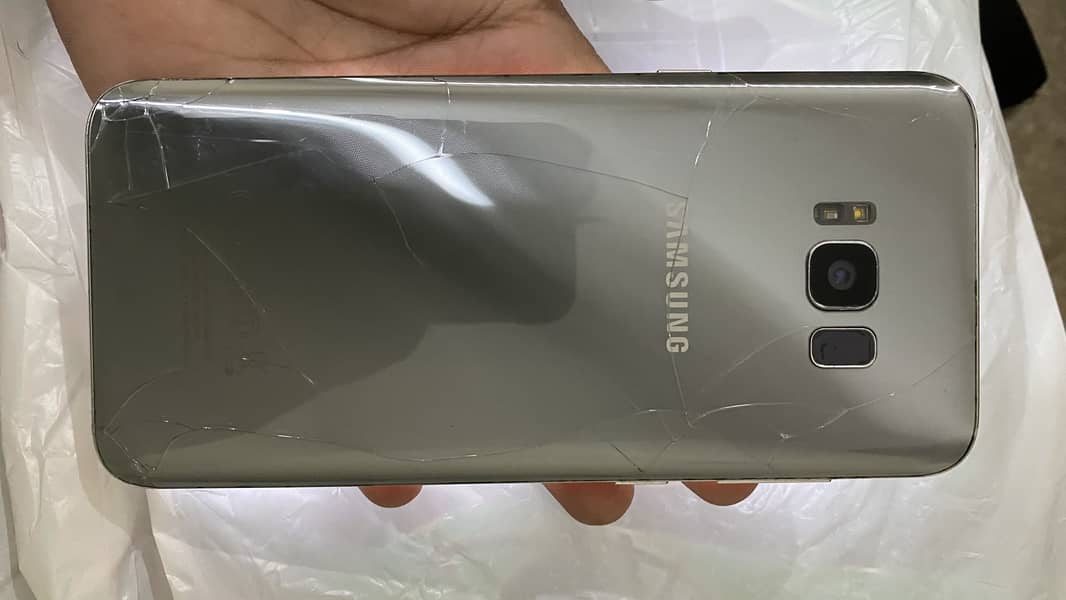 Samsung Mobile S8 Plus 5