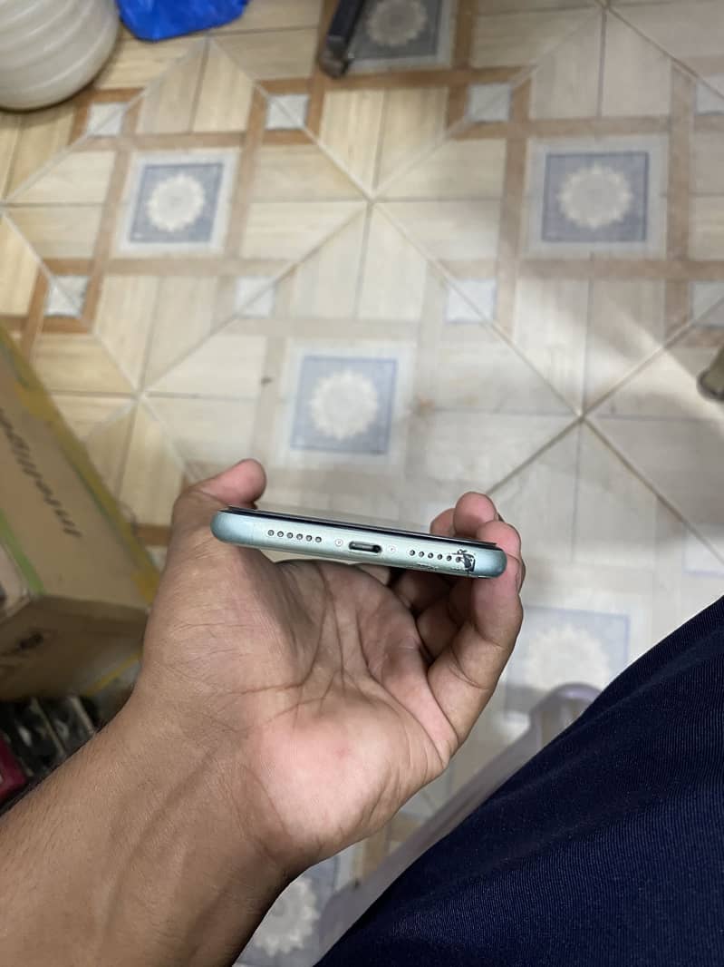 Apple iPhone 11 1