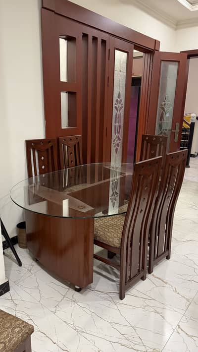 New Dining table with 6 chairs