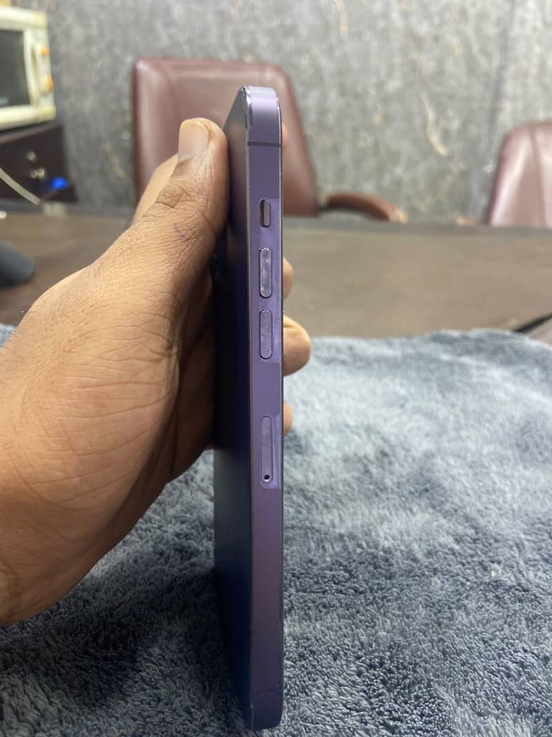 Apple iPhone 14 Pro Max 1