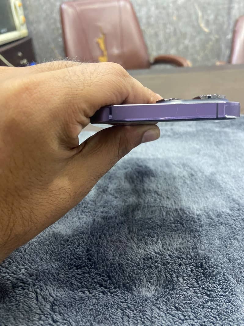 Apple iPhone 14 Pro Max 2