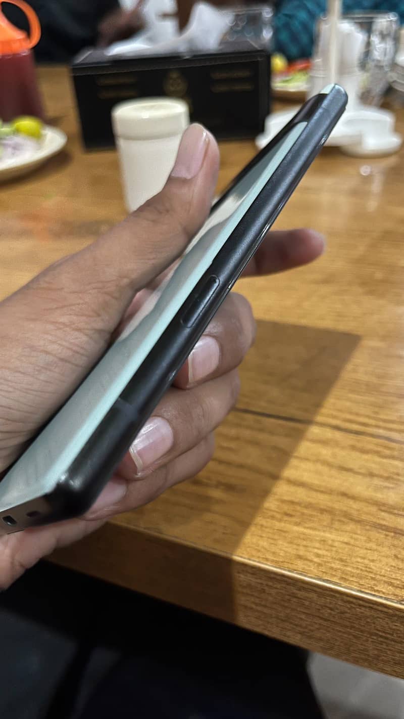 Google Pixel 6a 1
