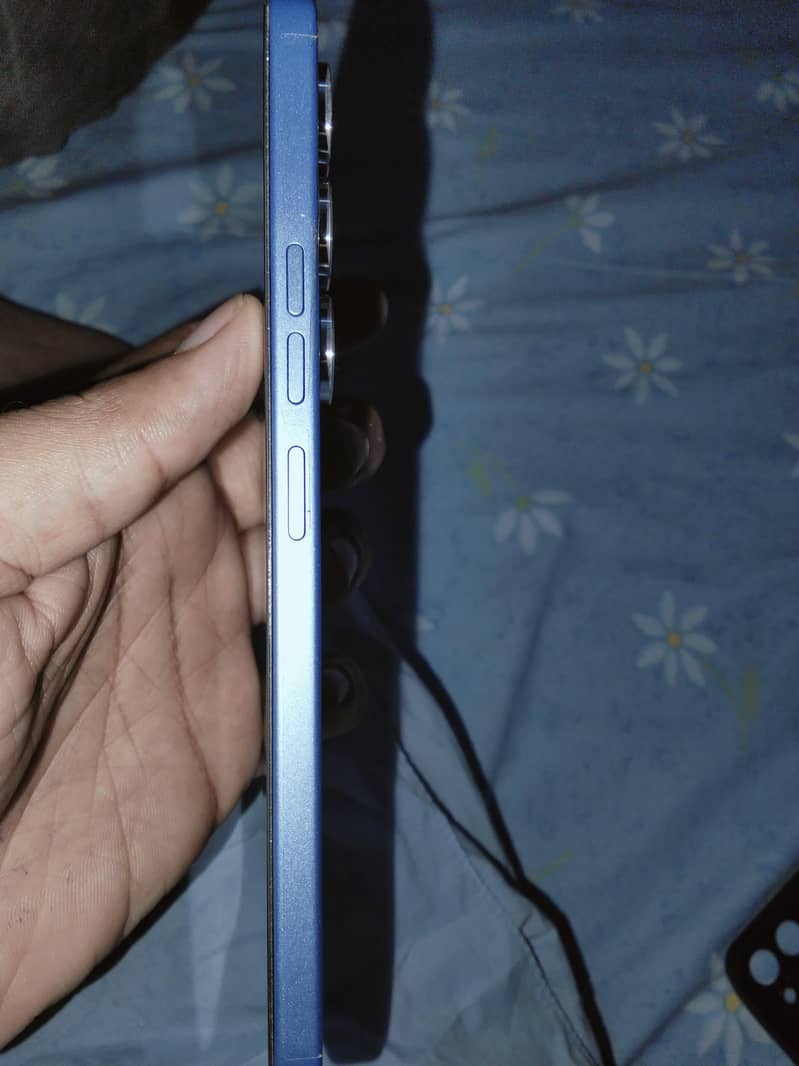 Tecno Spark 40 pro 4