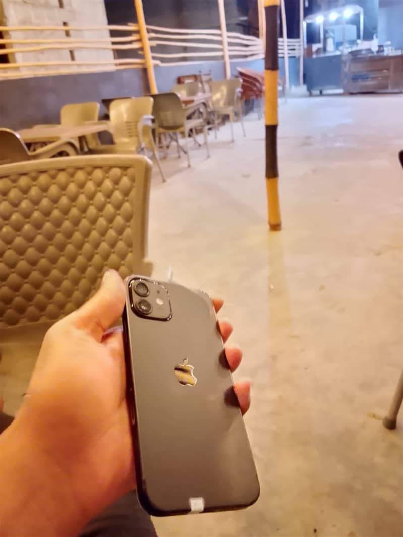 Apple iPhone 12 JV 1