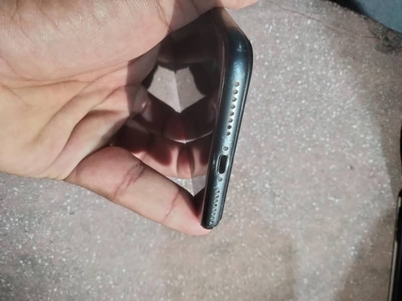 Apple iPhone 8 Plus 2