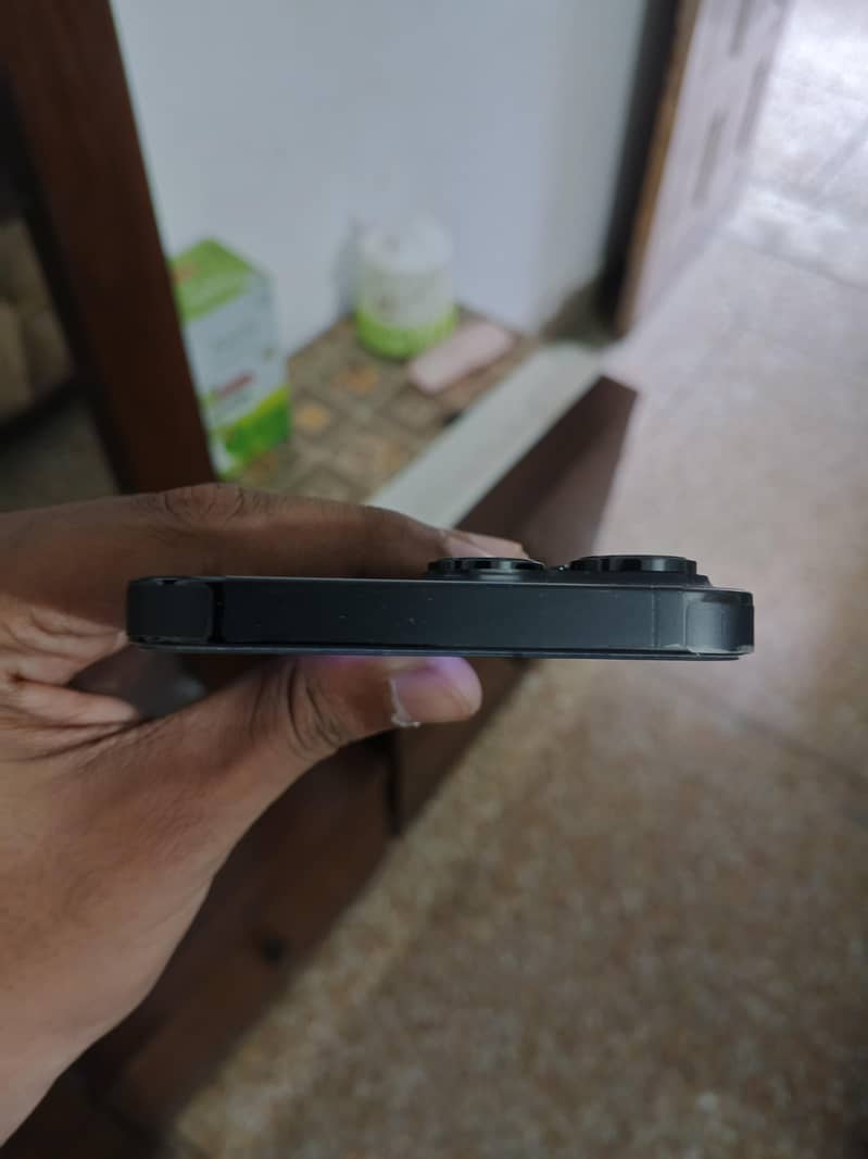 iPhone 14 Pro Max jv 2