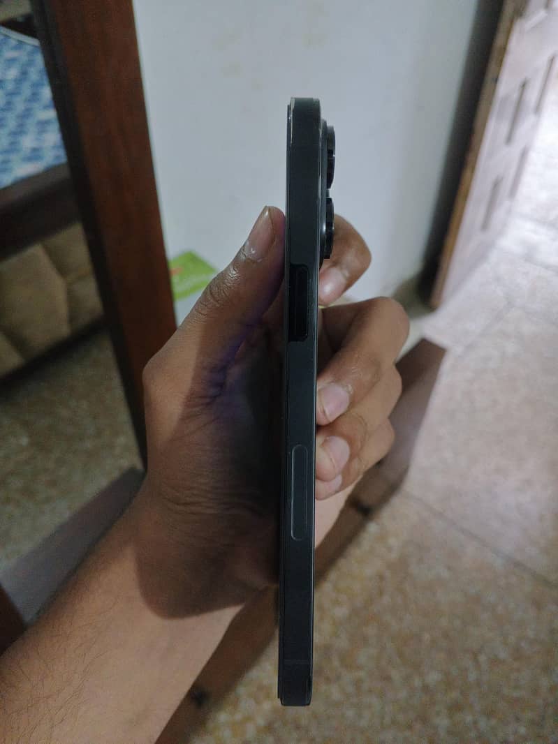 iPhone 14 Pro Max jv 4