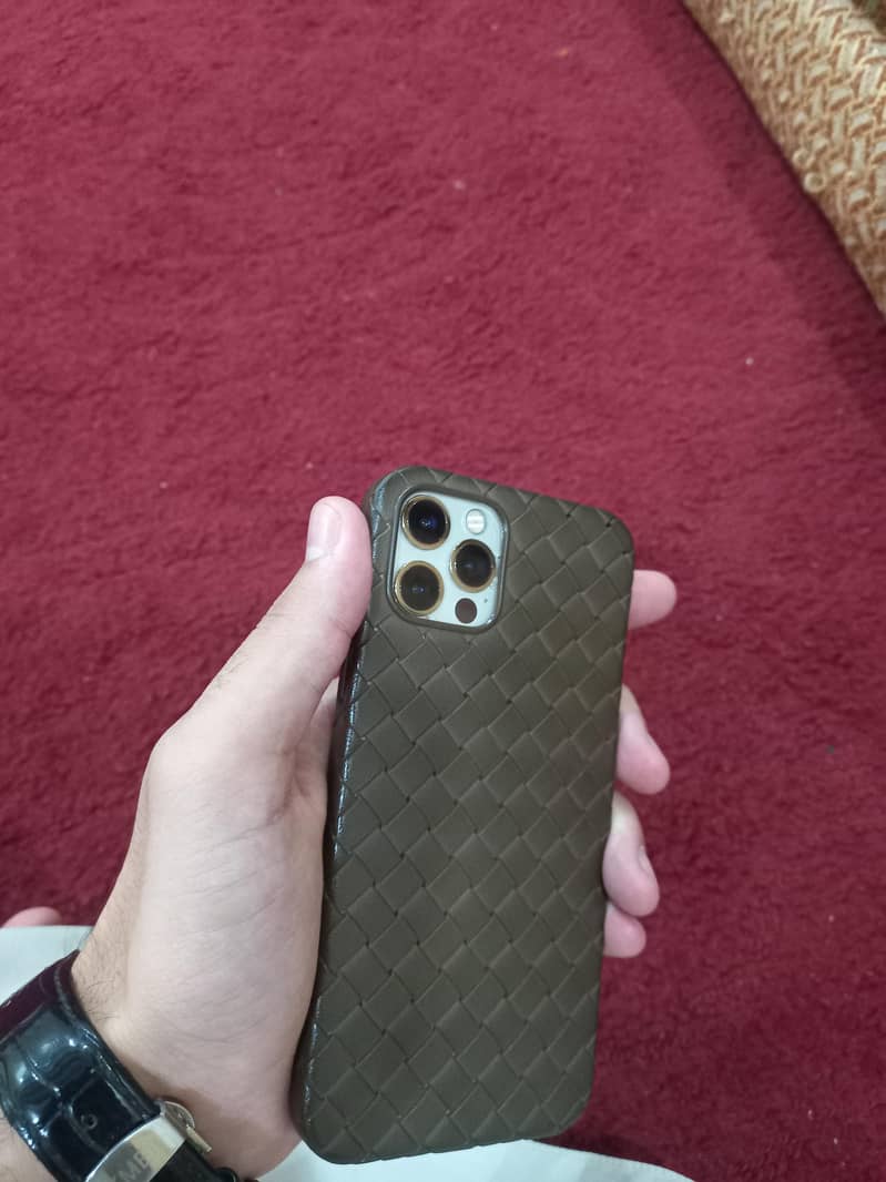Apple iPhone 12 Pro 0