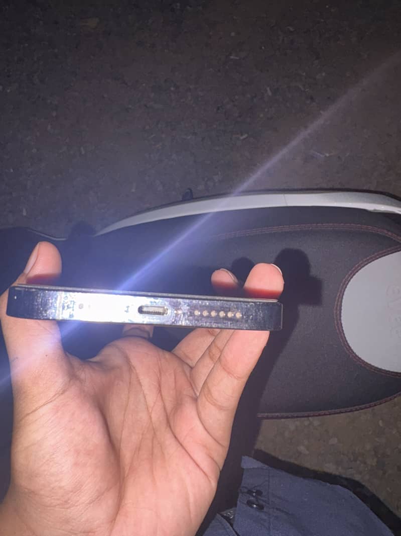 Apple iPhone 14 Pro Max 3