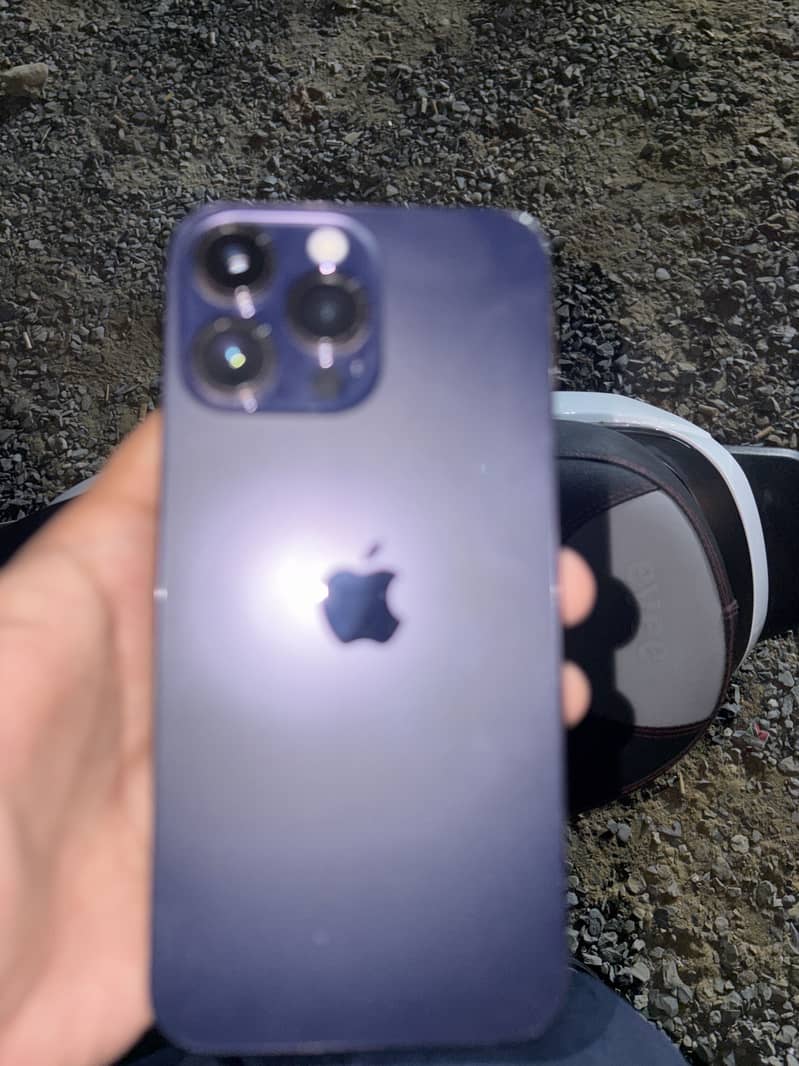 Apple iPhone 14 Pro Max 4