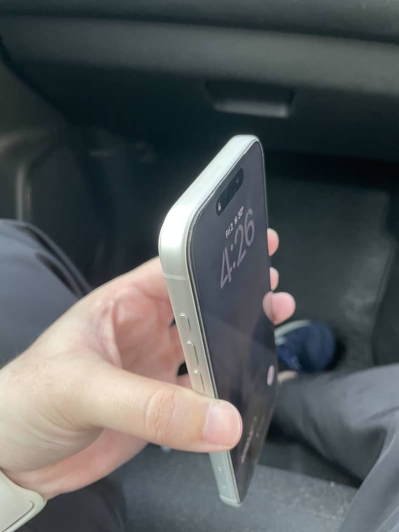 Apple iPhone 17 Pro Max 0