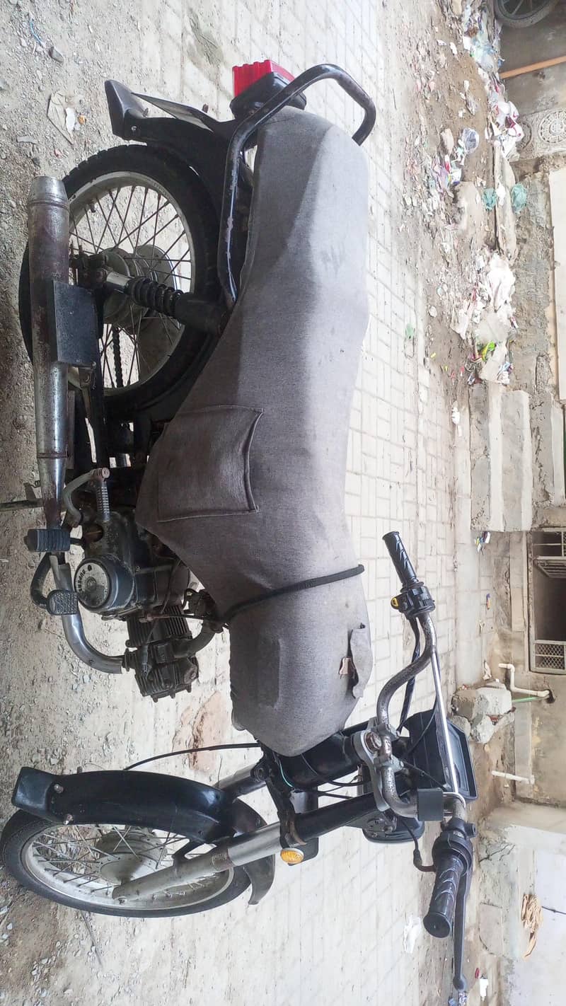 CD 70 2008 good condition 3