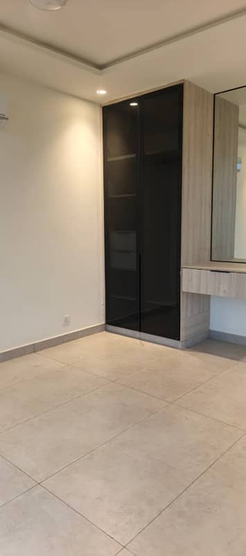 2 Bed Non Furnished Luxury Apartment For Rent In Zameen Quadrangle, Gulberg