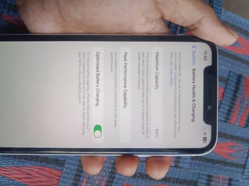 Apple iPhone XR 4