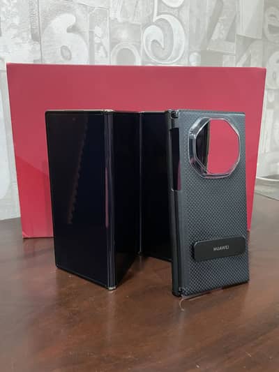 Huawei Mate XT Ultimate