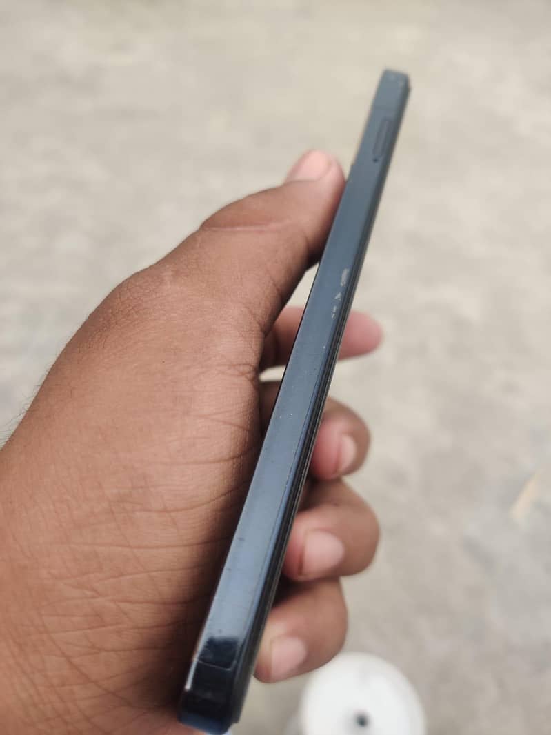 Tecno CAMON 20 Pro 7