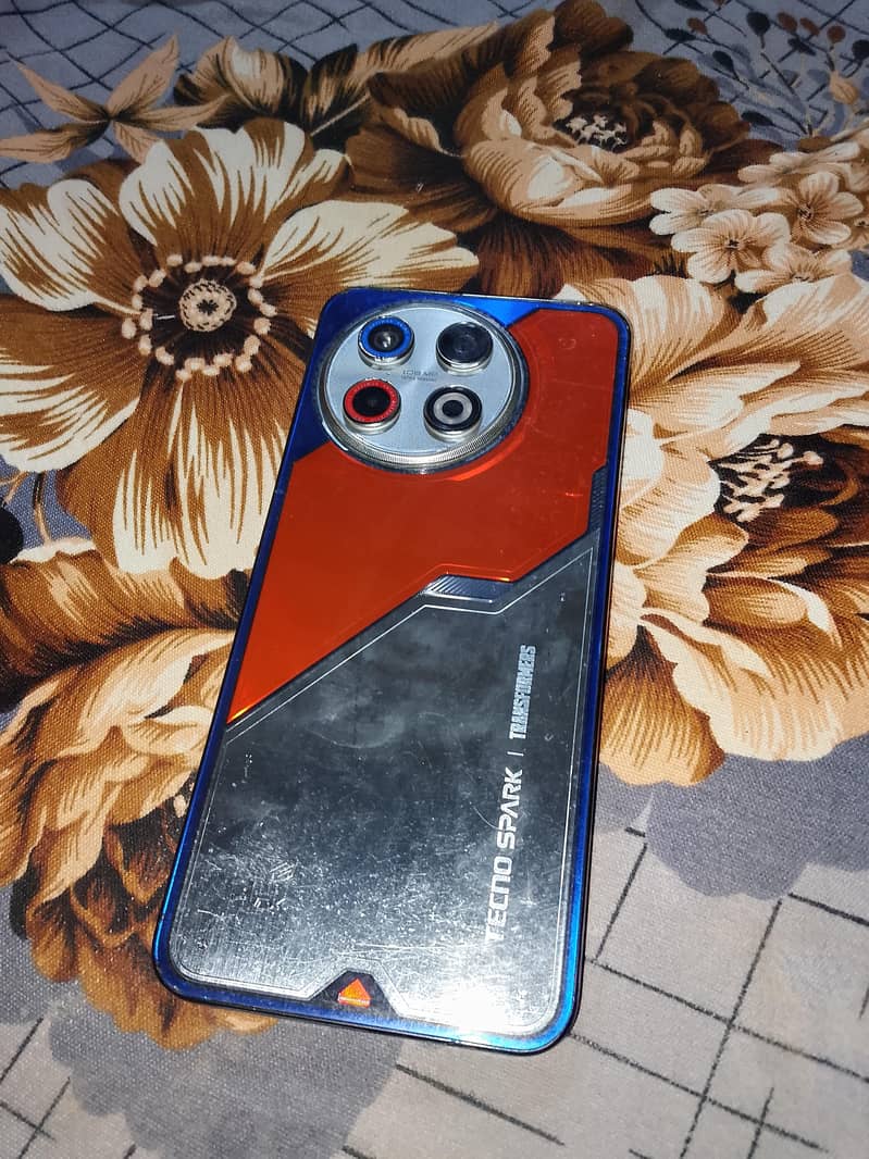 Tecno SPARK 30 Pro 2