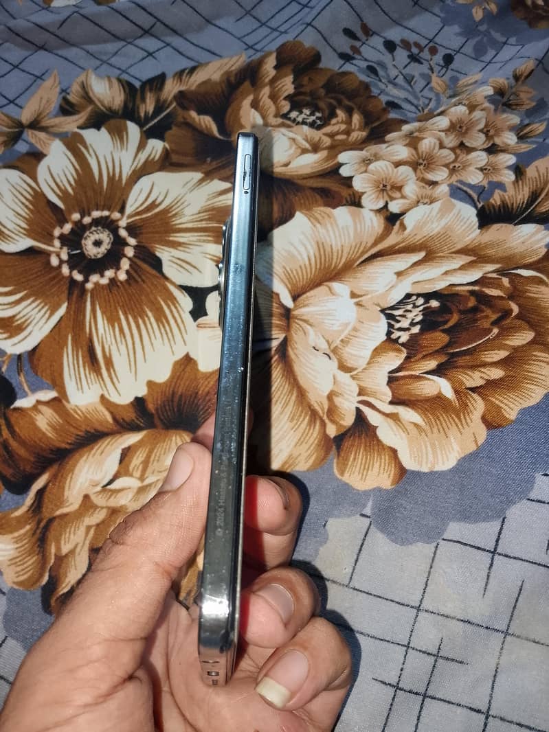 Tecno SPARK 30 Pro 4