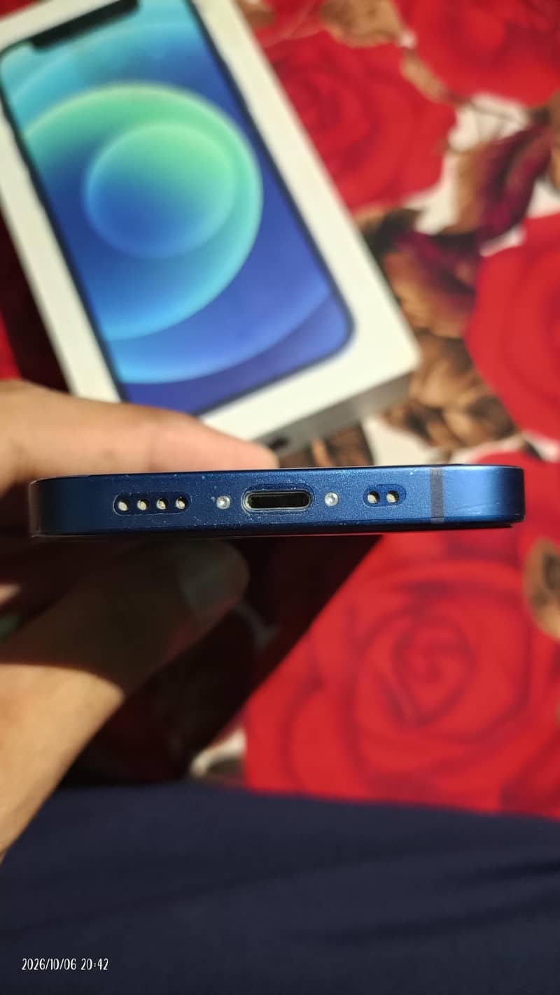 Apple iPhone 12 mini 3