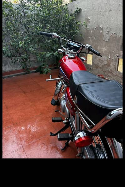 Honda 125cc urgent for sale model 2006/0310/1115/923