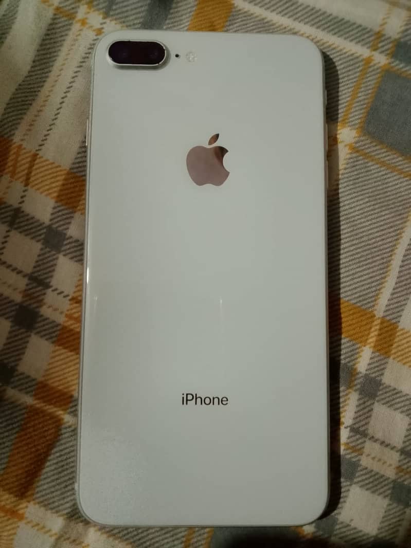 Apple iPhone 8 Plus 6