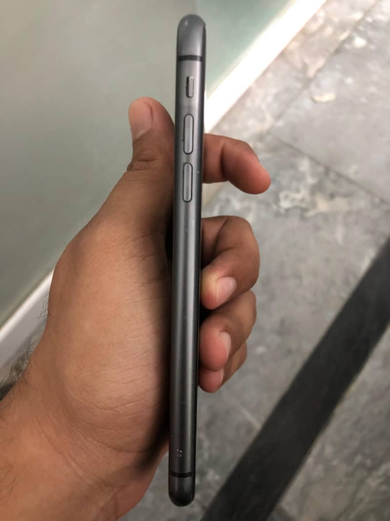Apple iPhone 11 2