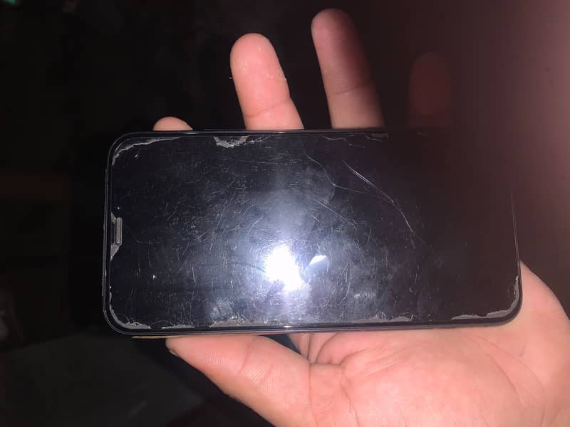 Apple iPhone XS 1