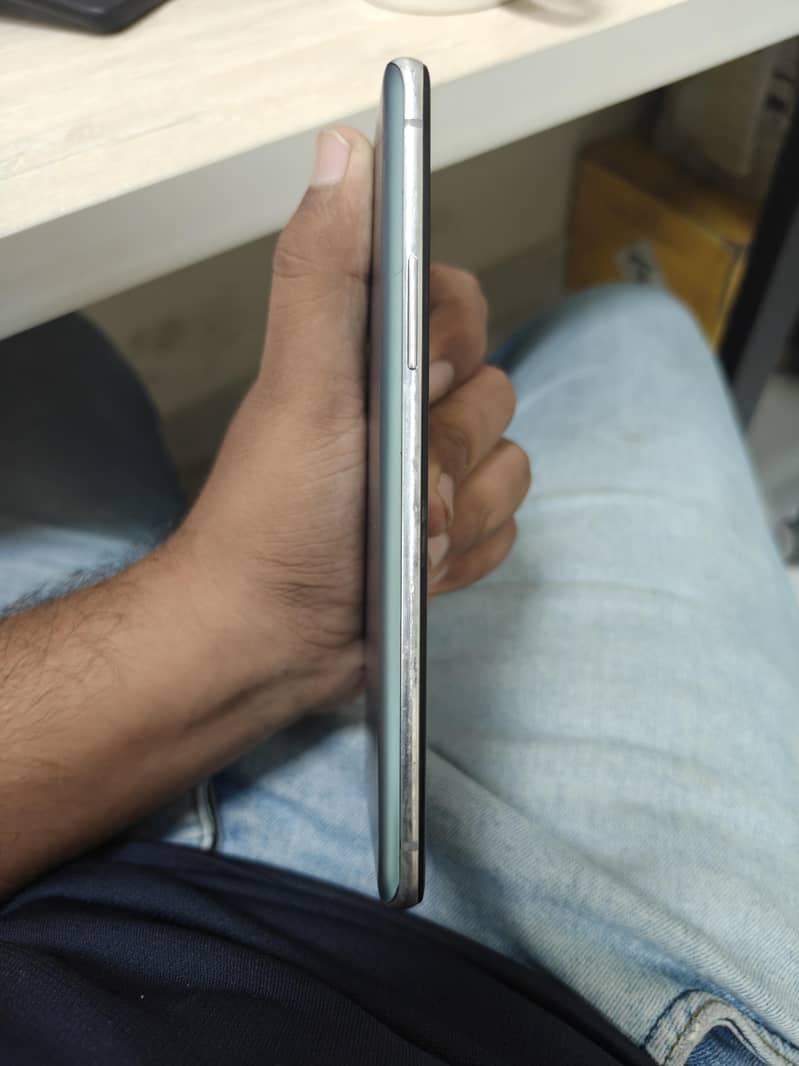 One Plus 8T 4