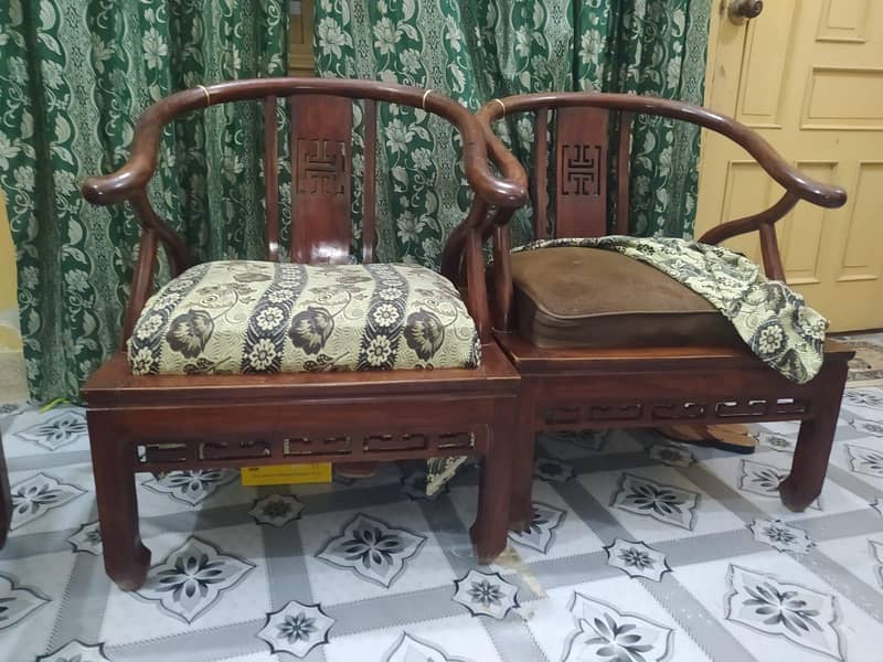 5 seaters sofa 2