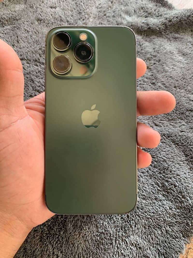 Apple iPhone 13 Pro 0