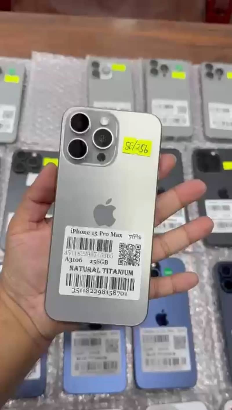 Apple iPhone 15 Pro Max 0